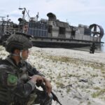 Biển Đông: Bắc Kinh nên đáp trả 'sự khiêu khích trắng trợn' sau cuộc tập trận chung Mỹ-Philippines: báo cáo