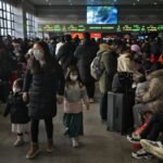 CCP Arrests Citizens for Posting Videos of Crowded Budget Trains Amid Sluggish Economy