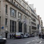 French police foil Paris bomb attack outside US bank