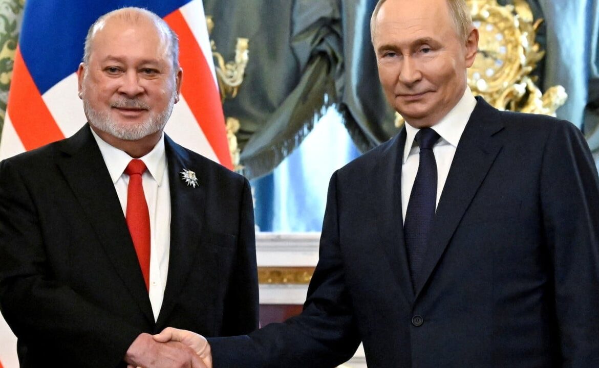 Malaysian king’s visit to Russia expected to smooth path for oil deal