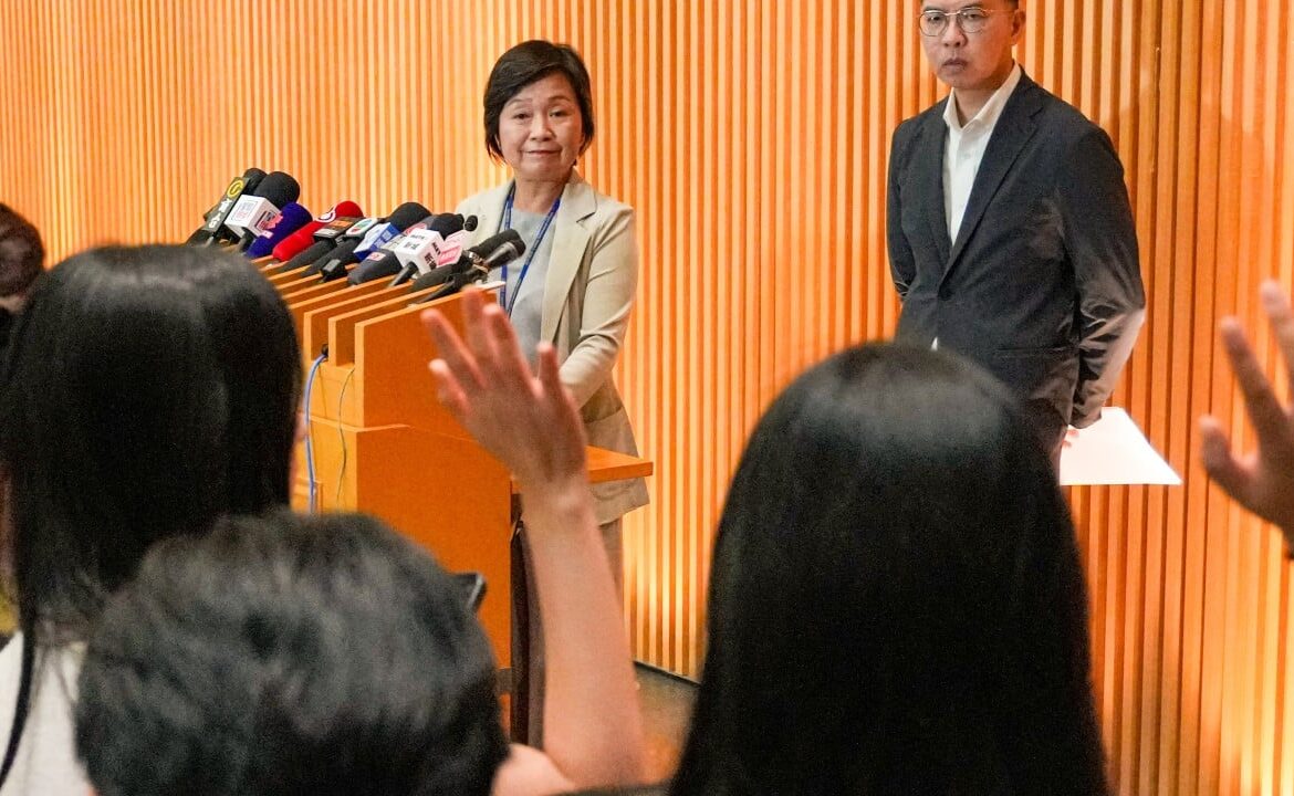 Education Bureau to deny pay rise to worker after SMS blunder over school places