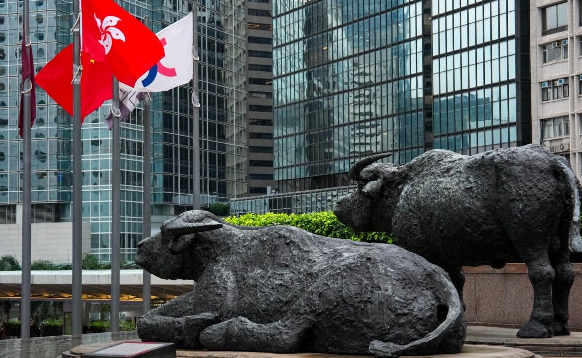 Hong Kong stocks rise as rallies from Alibaba, SMIC, other tech giants lift market sentiment