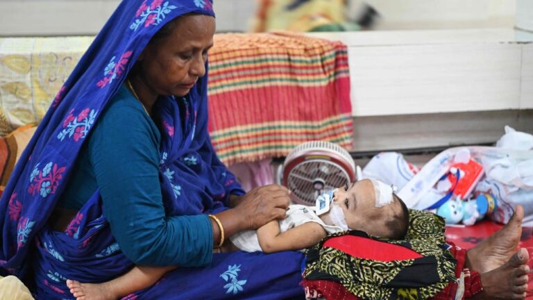Bangladesh measles outbreak nears 1,000 child deaths as hospital wards overflow