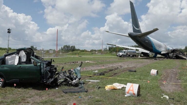 ‘Too fast’, ‘too low’: pilot pressed on with landing despite warnings in Miami crash