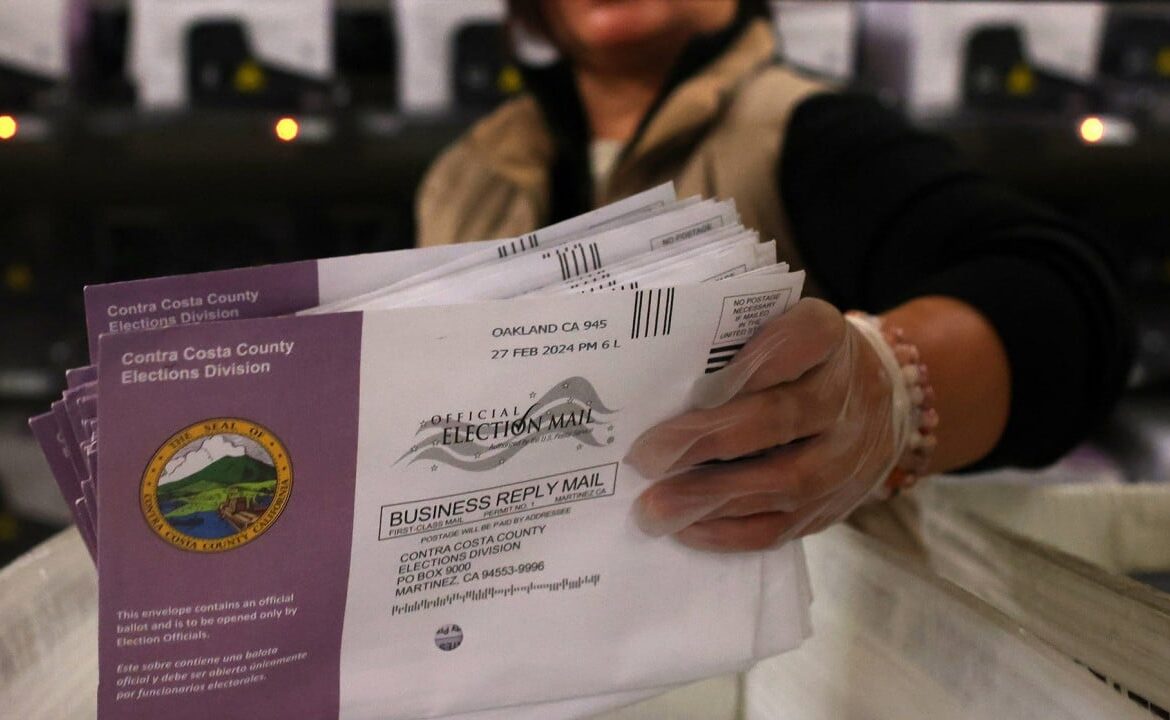 US Supreme Court blocks Trump mail ballot restrictions before midterms