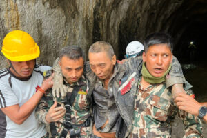 Rescuers in Nepal Pull 2 People Alive From Debris 10 Days After Devastating Floods
