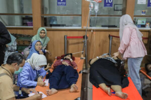 Nearly 2,000 Fall Ill in Suspected Food Poisoning Linked to Indonesia’s Free School Meals Program