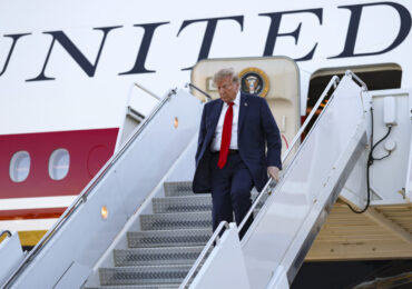 Trump Says Iran Still Wants to Make Deal, ‘Losing in Every Way’