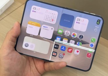 A YouTuber dissected an iPhone Duo and thinks he found the cause of crackgate