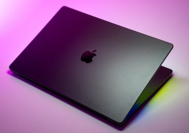 Touchscreen MacBook live blog: On the ground at Apple’s launch event