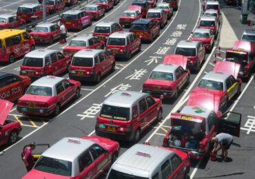 3 Hong Kong taxi drivers banned for 3 months under demerit points system