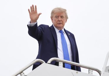 LIVE NOW: Trump Departs Joint Base Andrews En Route to Iowa