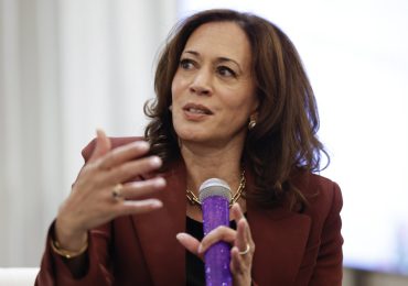 Harris, Campaigning for Midterm Candidates, Says She Goes ‘Back and Forth’ on Running for President Again