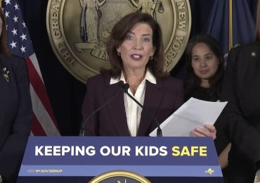 New York governor signs AI chatbot child safety law